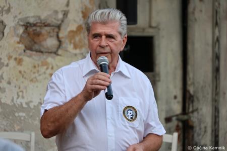 Ob Maistrovem letu izšla pesniška zbirka Maistrovih trideset (25)